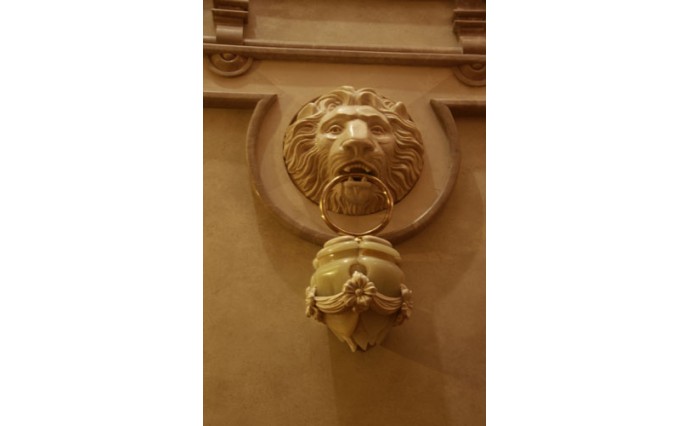 Скульптуры и Архитектурные изделия - Маска льва