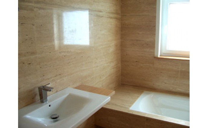Облицовка мрамором и гранитом - Облицовка ванной комнаты природным камнем Травертин